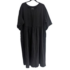 Pluslavie Black Linen Dress